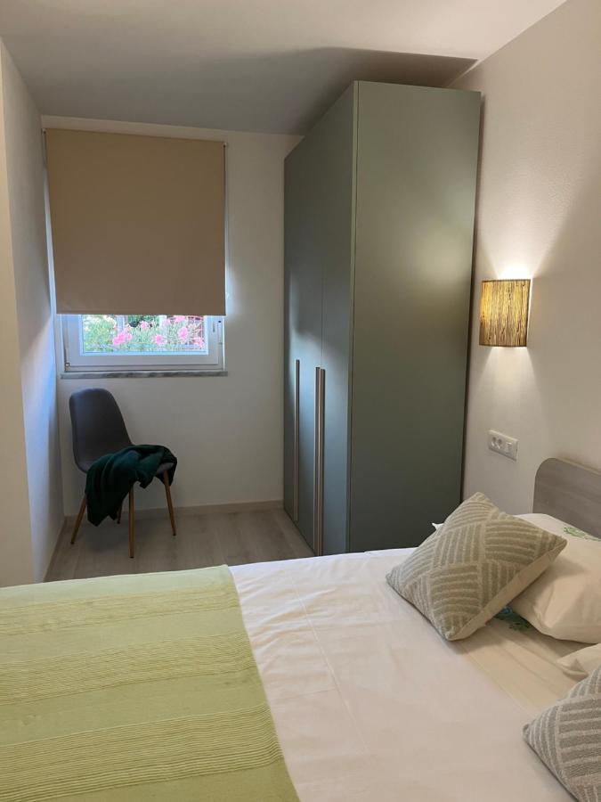 Apartment A & N With Free Private Parking Pula Exteriör bild