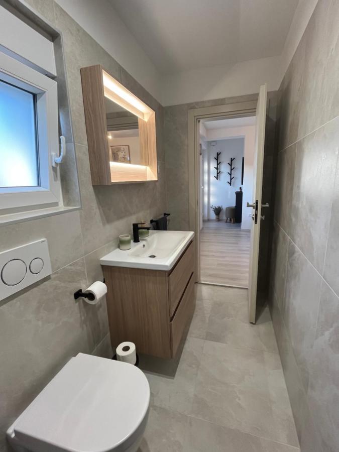 Apartment A & N With Free Private Parking Pula Exteriör bild